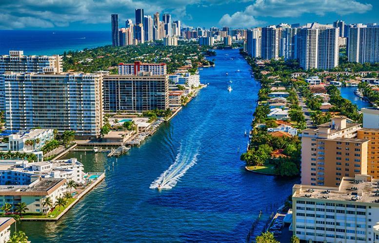 Walk To The Beach, Studio, With Pool And Free Parking Appartement Hallandale Beach