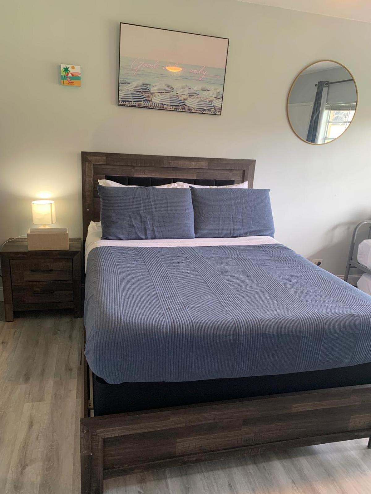 Walk To The Beach, Studio, With Pool And Free Parking * Hallandale Beach