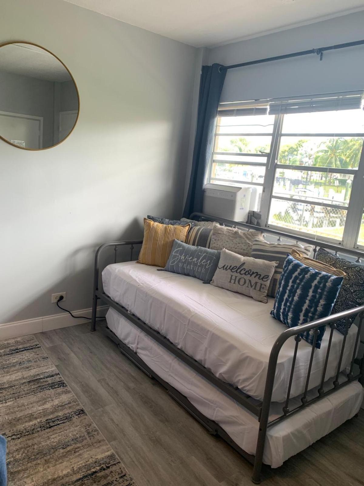 Appartement Walk To The Beach, Studio, With Pool And Free Parking Hallandale Beach