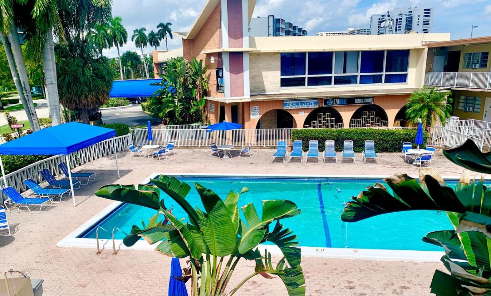 Walk To The Beach, Studio, With Pool And Free Parking Appartement *
